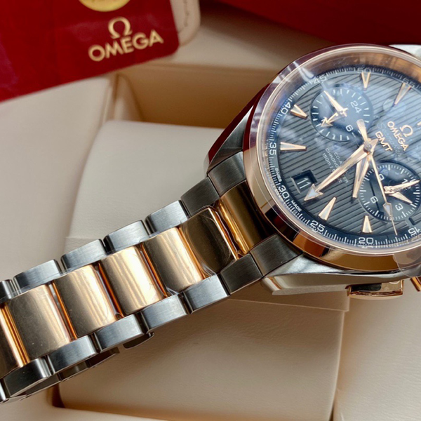 欧米茄海马18k间金at9605同轴计时机芯灰面熊猫眼表径43mm原膜未撕工